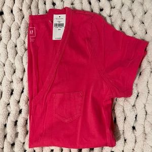 GAP Pocket V-Neck Tee